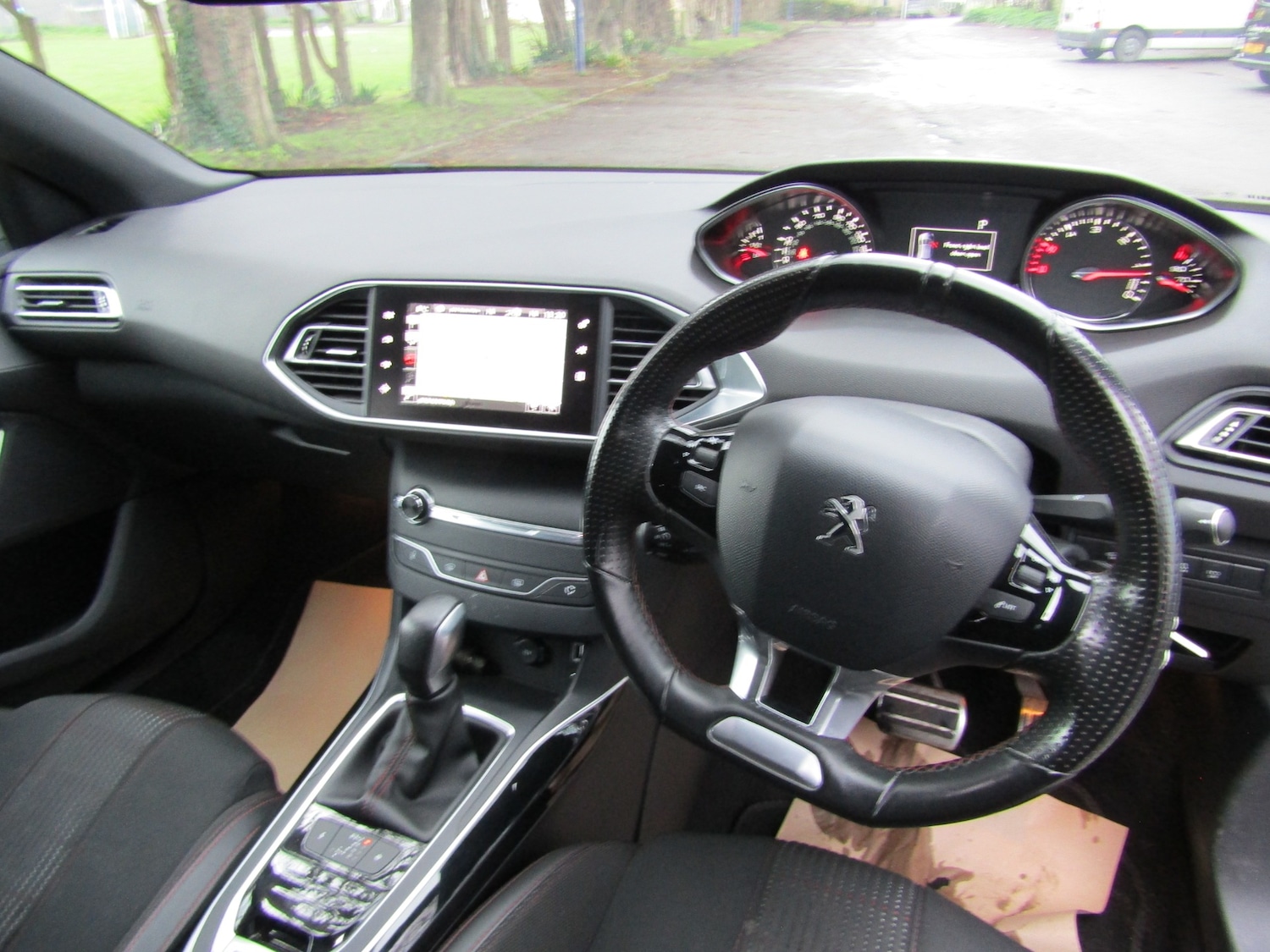 Used Peugeot 308 2017 for sale - 77283435: Photo 6