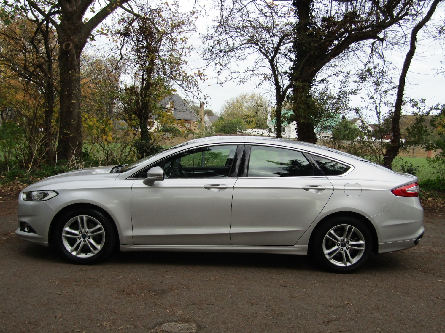 Used Ford Mondeo 2015 for sale - 76403301: Photo 15