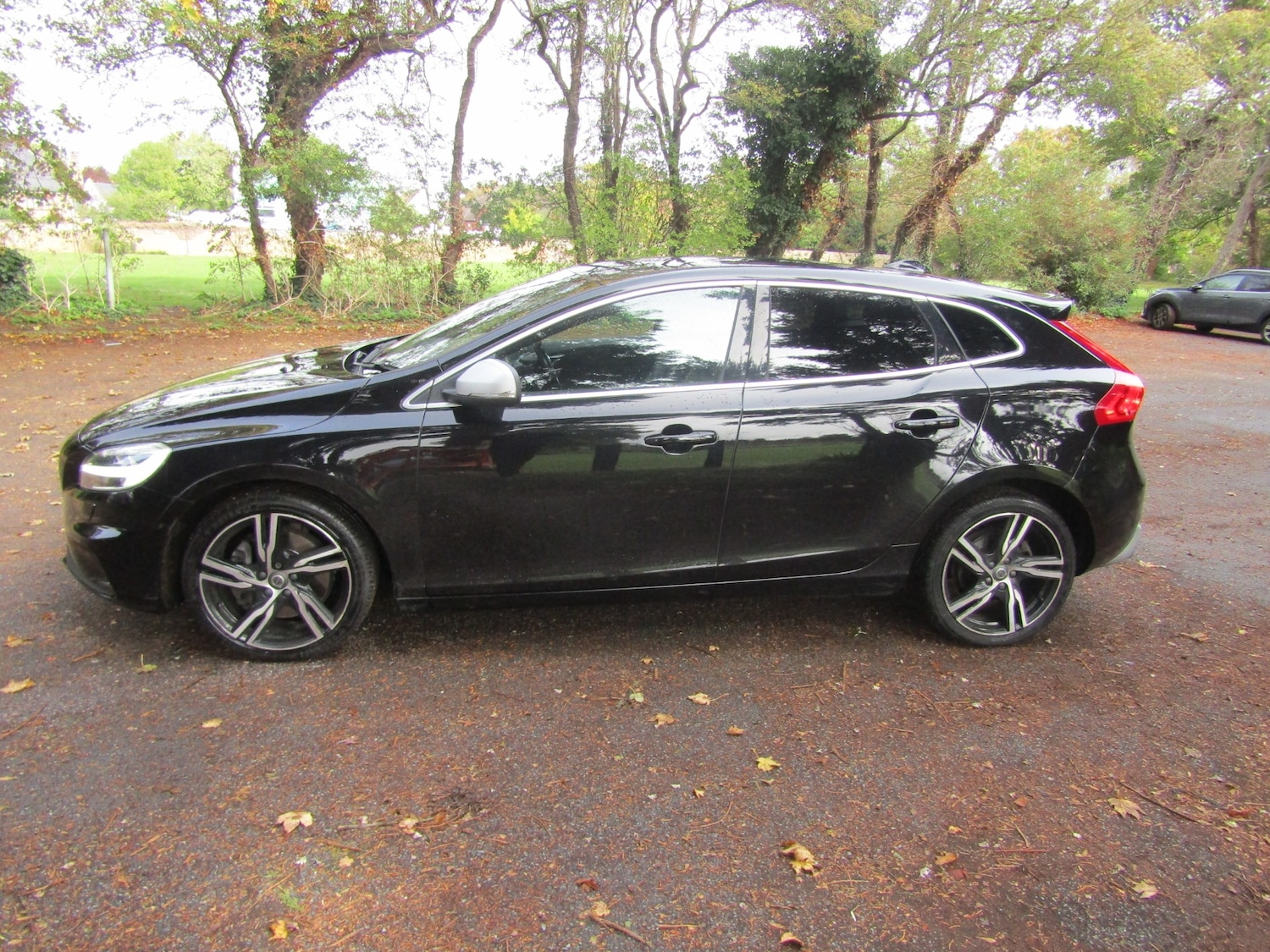 Used Volvo V40 2019 for sale - 76196243: Photo 10