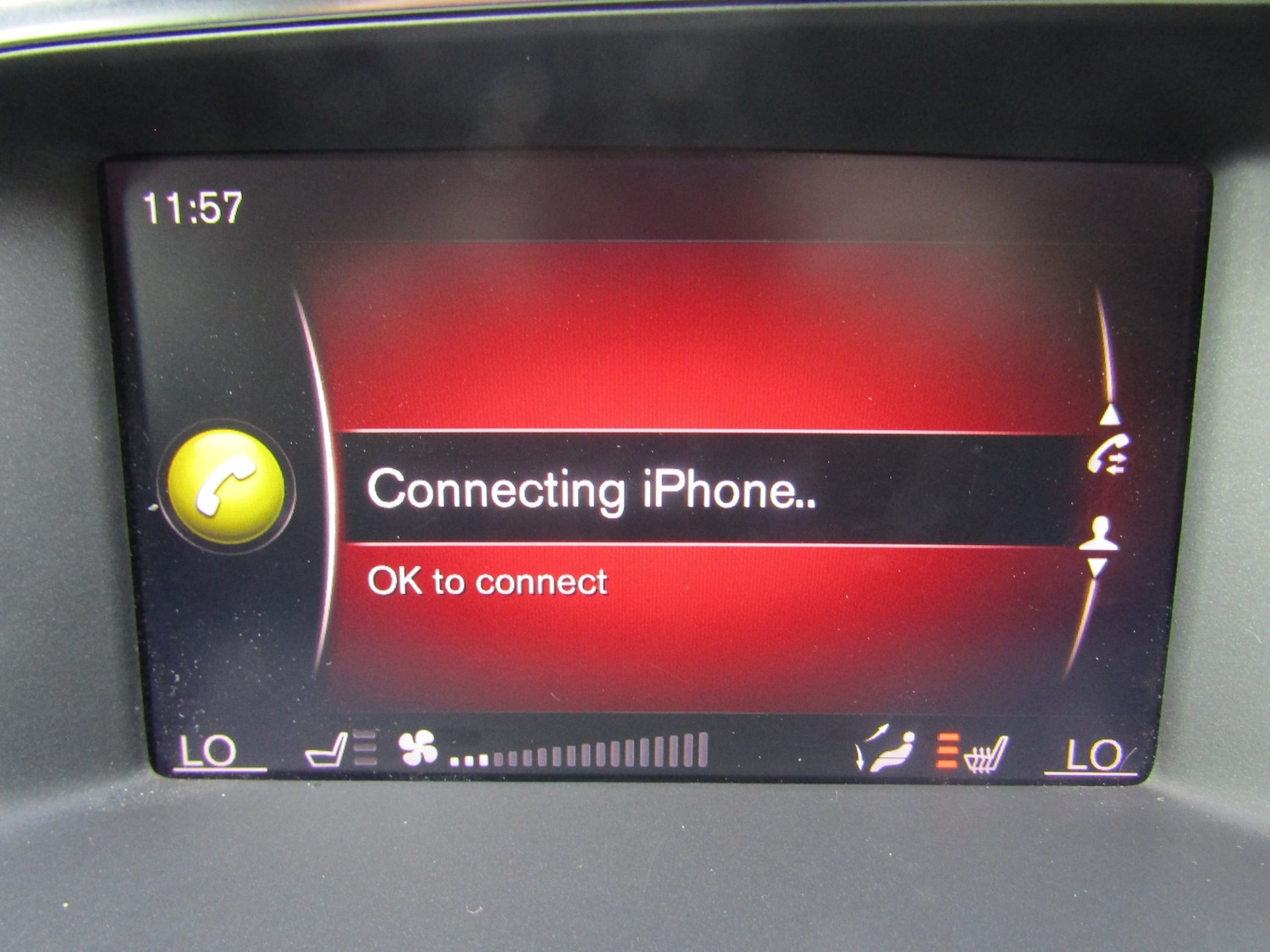 Used Volvo V40 2019 for sale - 76196243: Photo 17