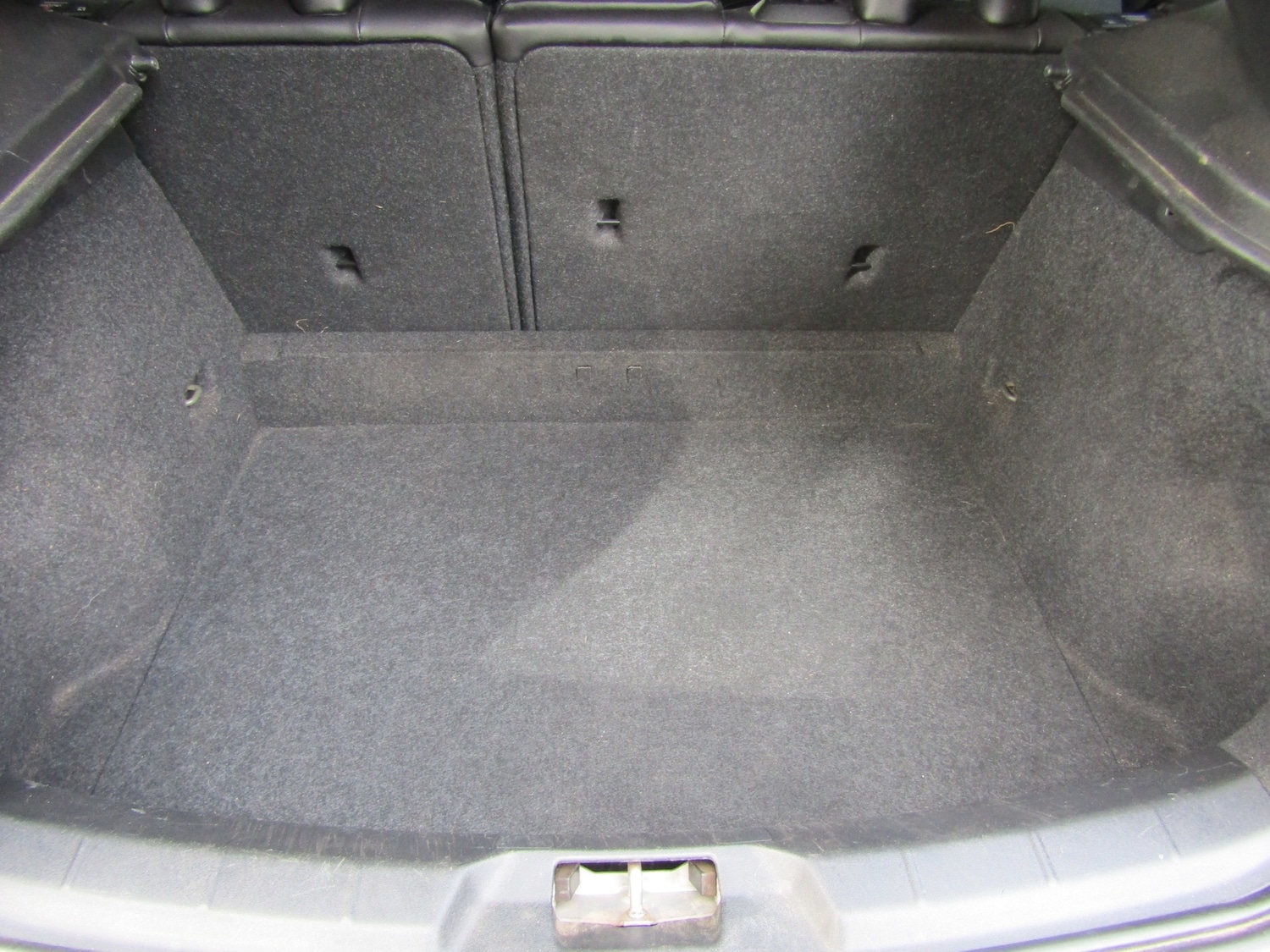 Used Volvo V40 2019 for sale - 76196243: Photo 20