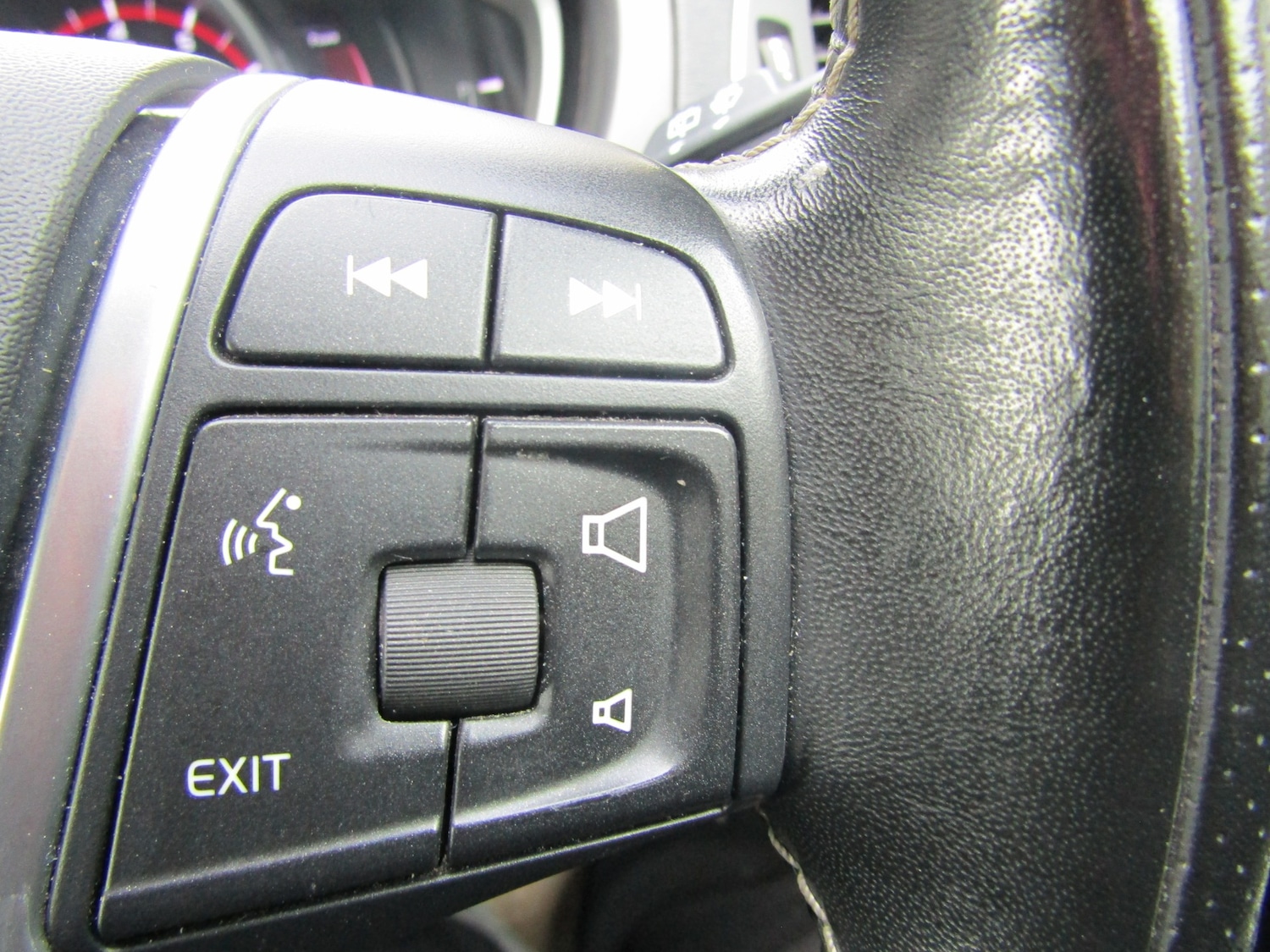 Used Volvo V40 2019 for sale - 76196243: Photo 21