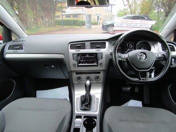 Used Volkswagen Golf 2014 for sale - 76403370: Photo