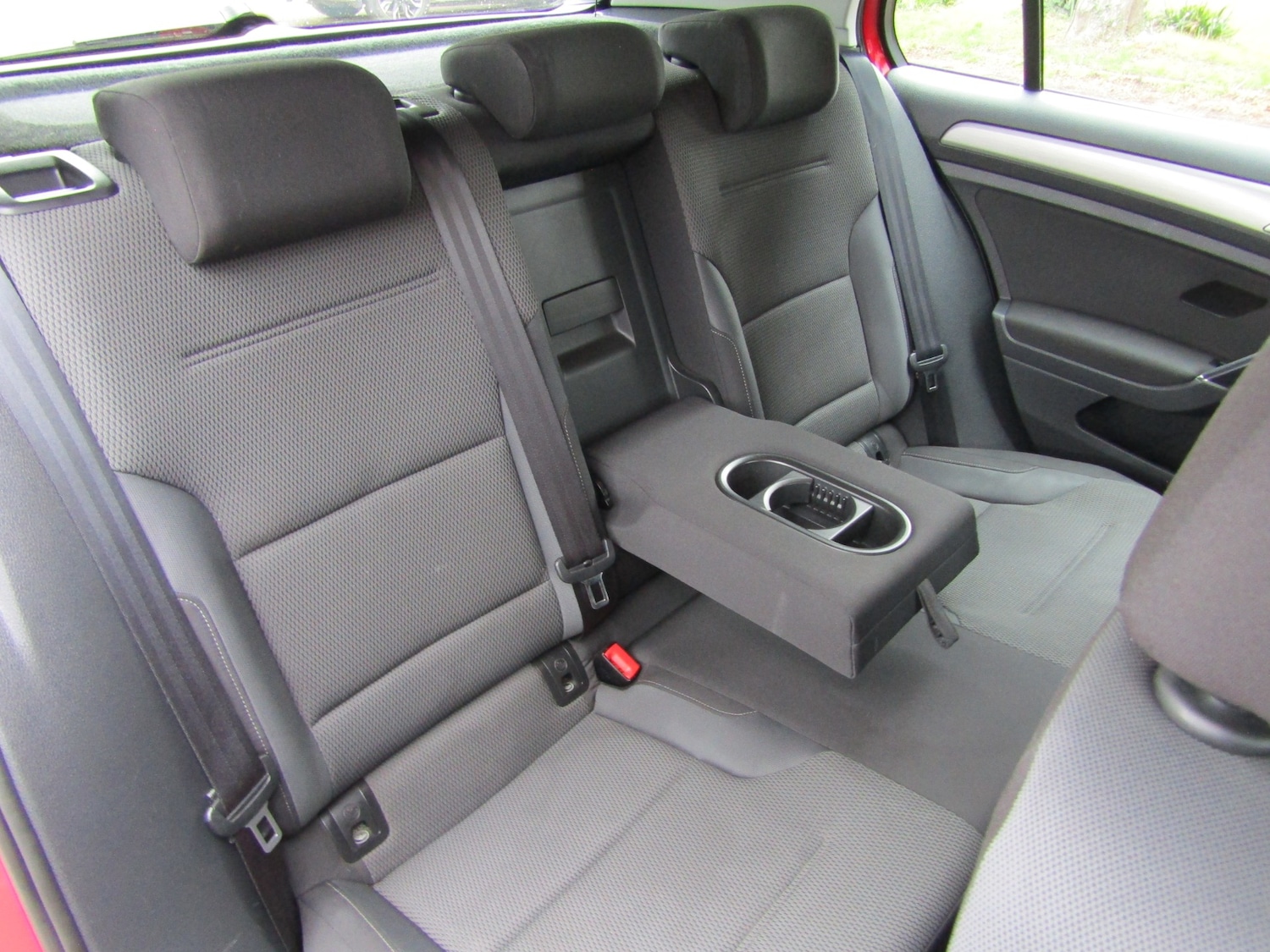 Used Volkswagen Golf 2014 for sale - 76403370: Photo 8