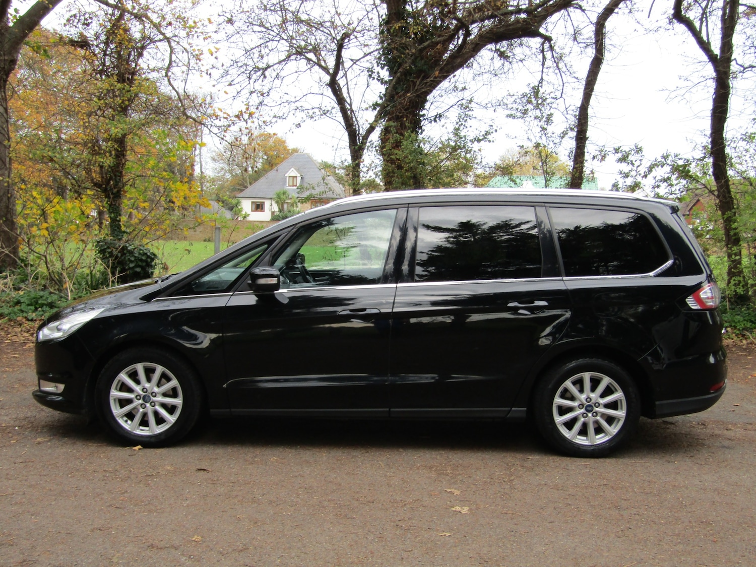 Used Ford Galaxy 2017 for sale - 76402378: Photo 16
