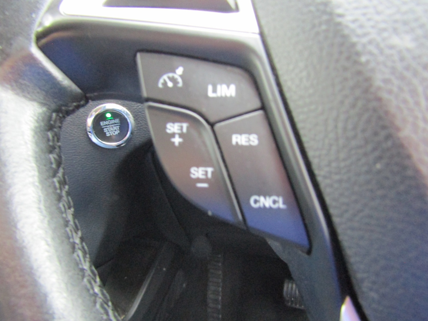 Used Ford Galaxy 2017 for sale - 76402378: Photo 32