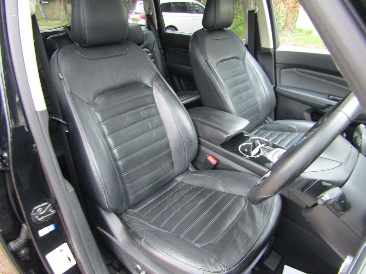 Used Ford Galaxy 2017 for sale - 76402378: Photo 8