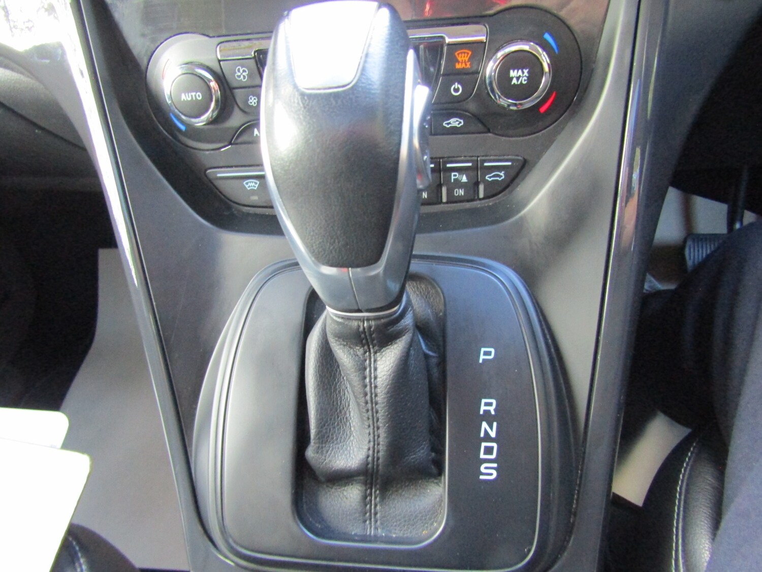 Used Ford Kuga 2015 for sale - 76309965: Photo 19