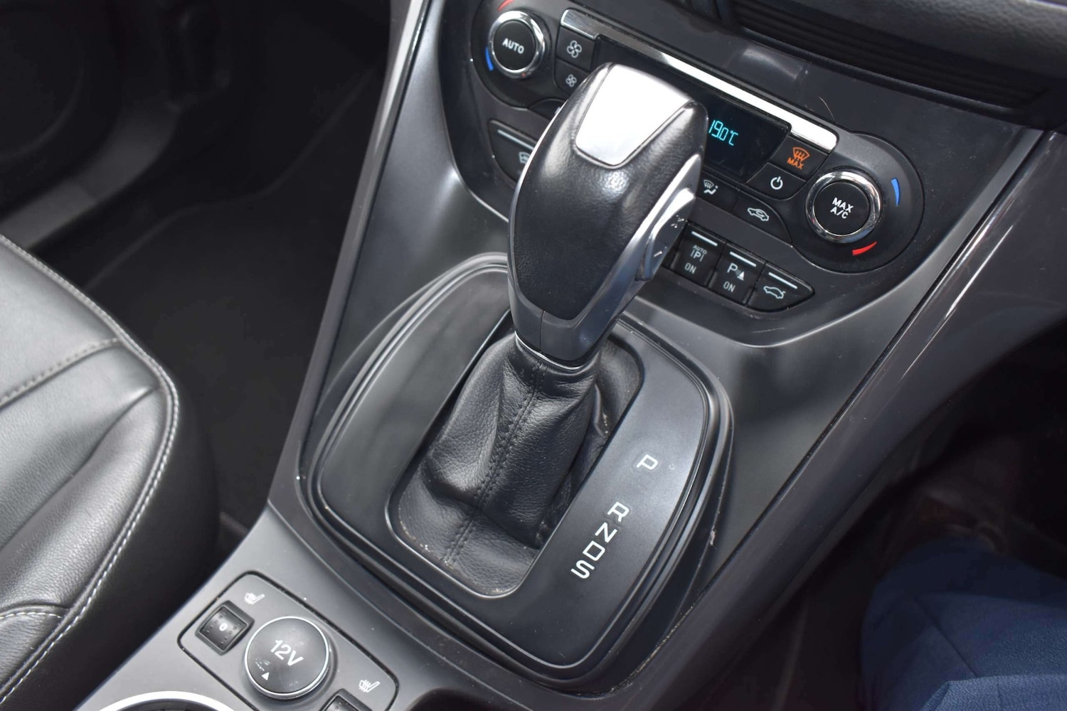 Used Ford Kuga 2015 for sale - 76309965: Photo 6