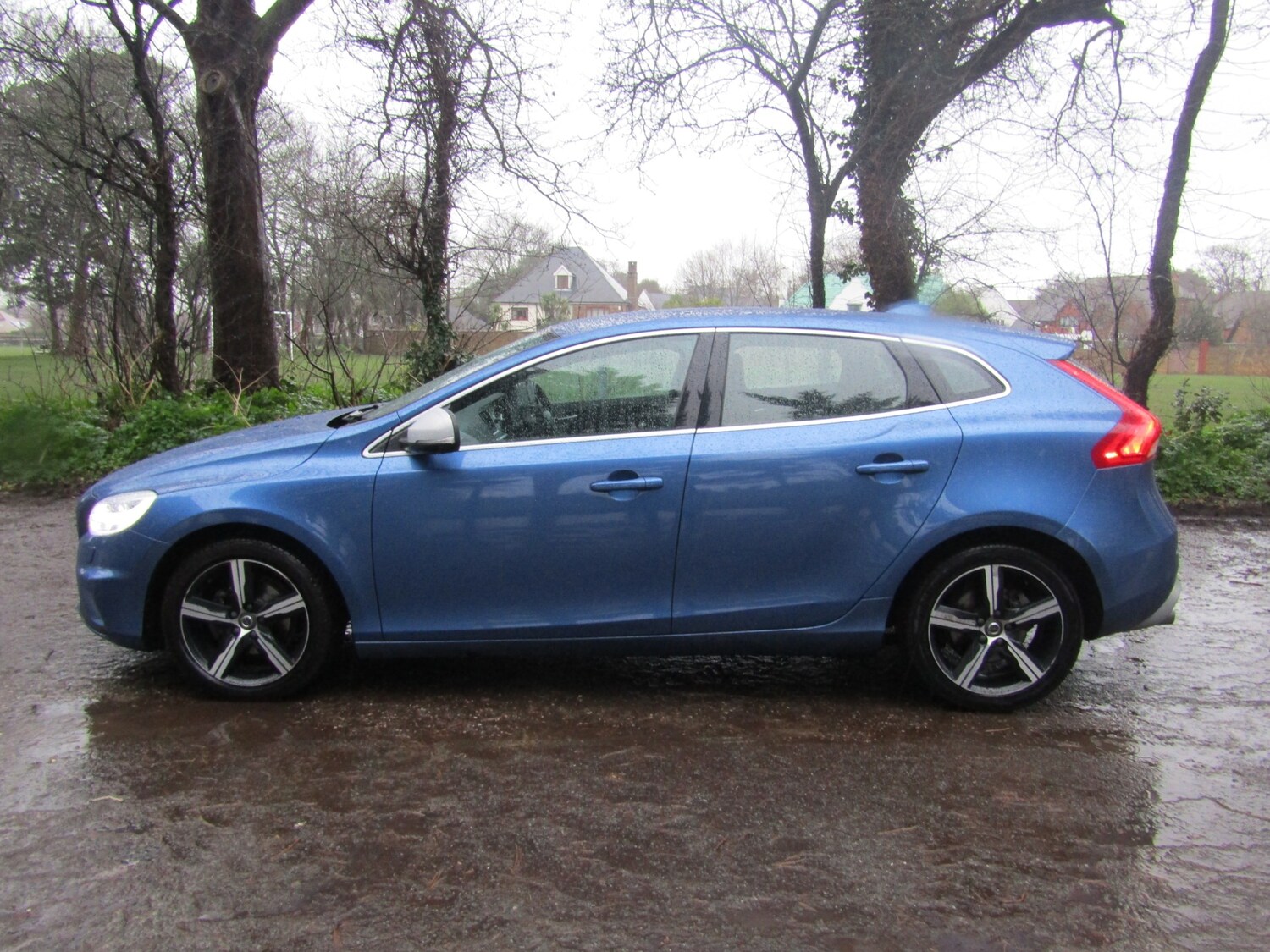 Used Volvo V40 2017 for sale - 77245325: Photo 15