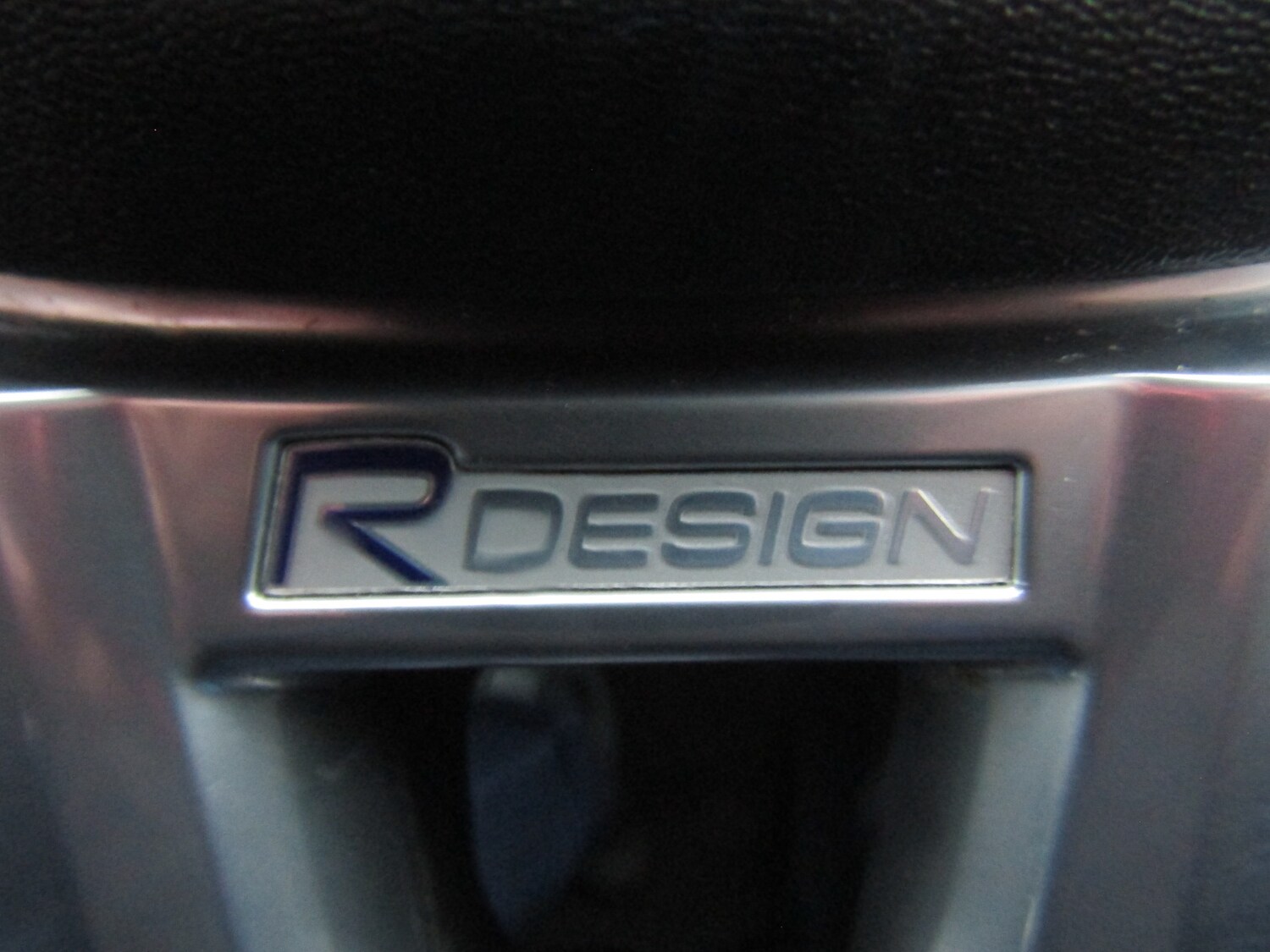 Used Volvo V40 2017 for sale - 77245325: Photo 25