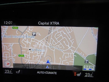 Used Volvo V40 2017 for sale - 77245325: Photo