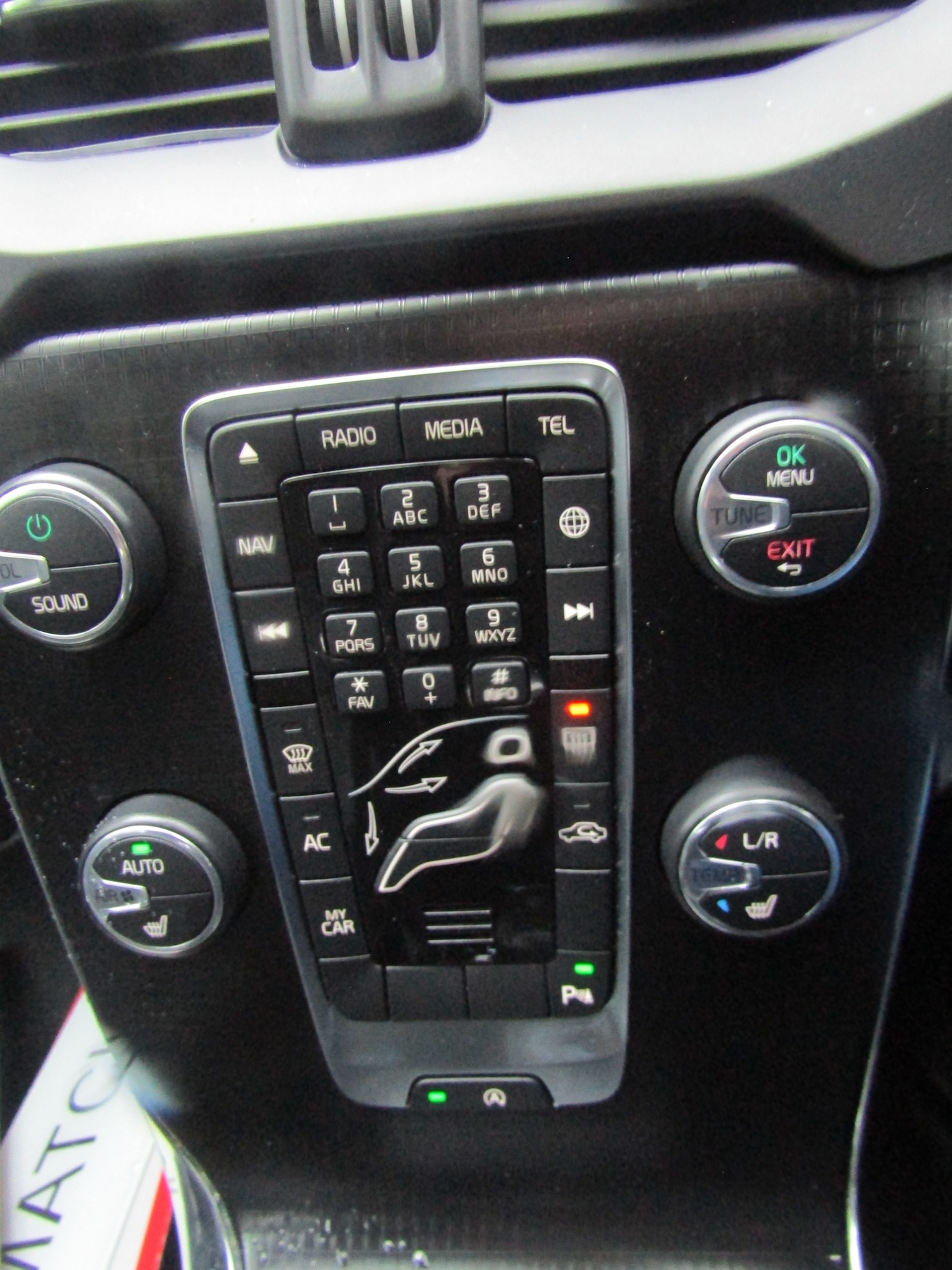 Used Volvo V40 2017 for sale - 77245325: Photo 8