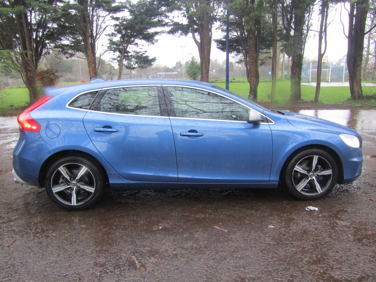 Used Volvo V40 2017 for sale - 77245325: Photo 9