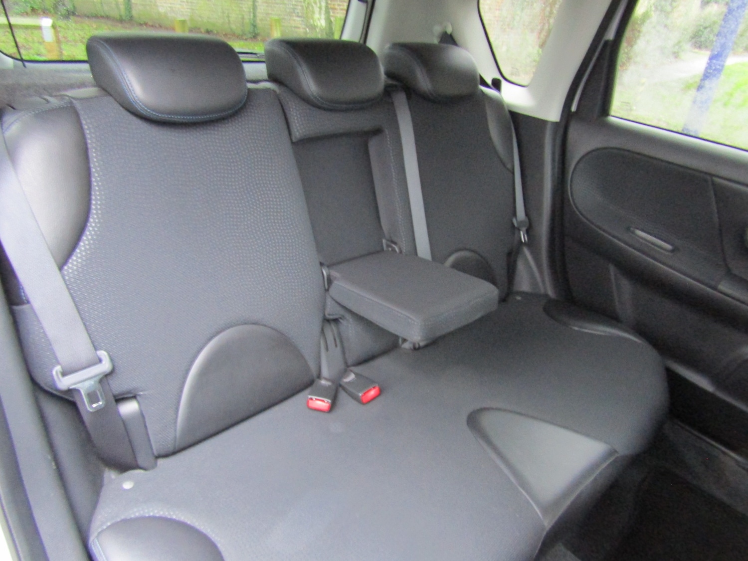 Used Nissan Note 2012 for sale - 76906393: Photo 11