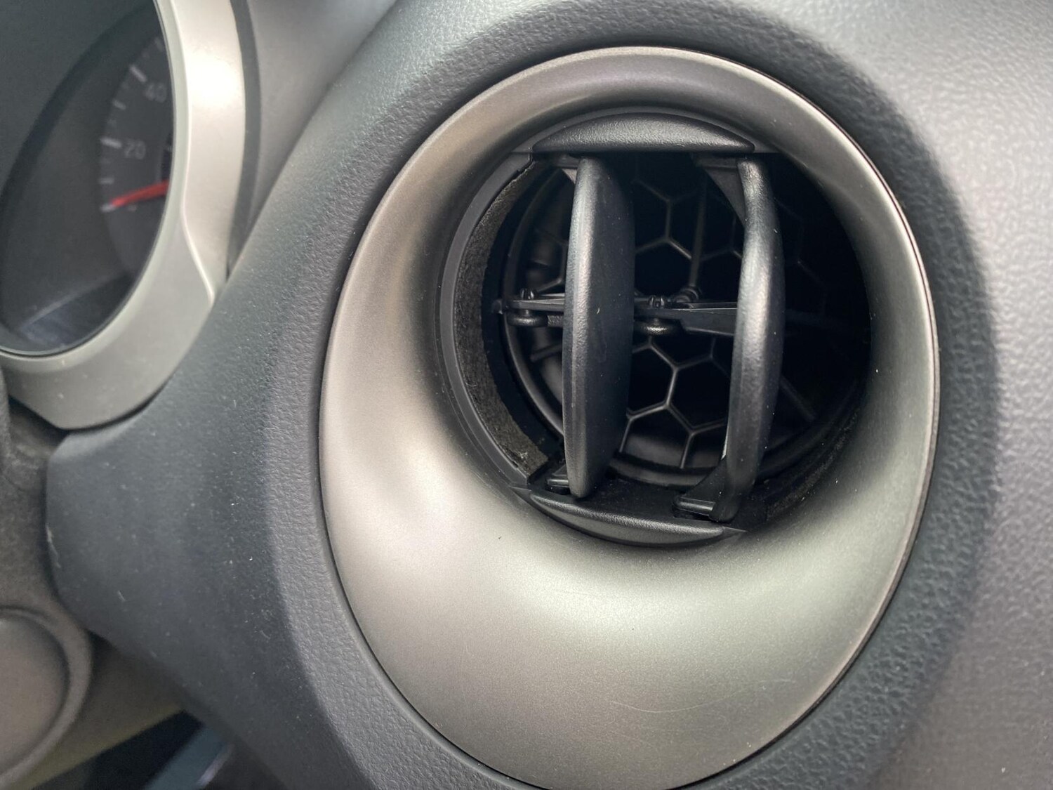 Used Nissan Juke 2011 for sale - 77813081: Photo 37