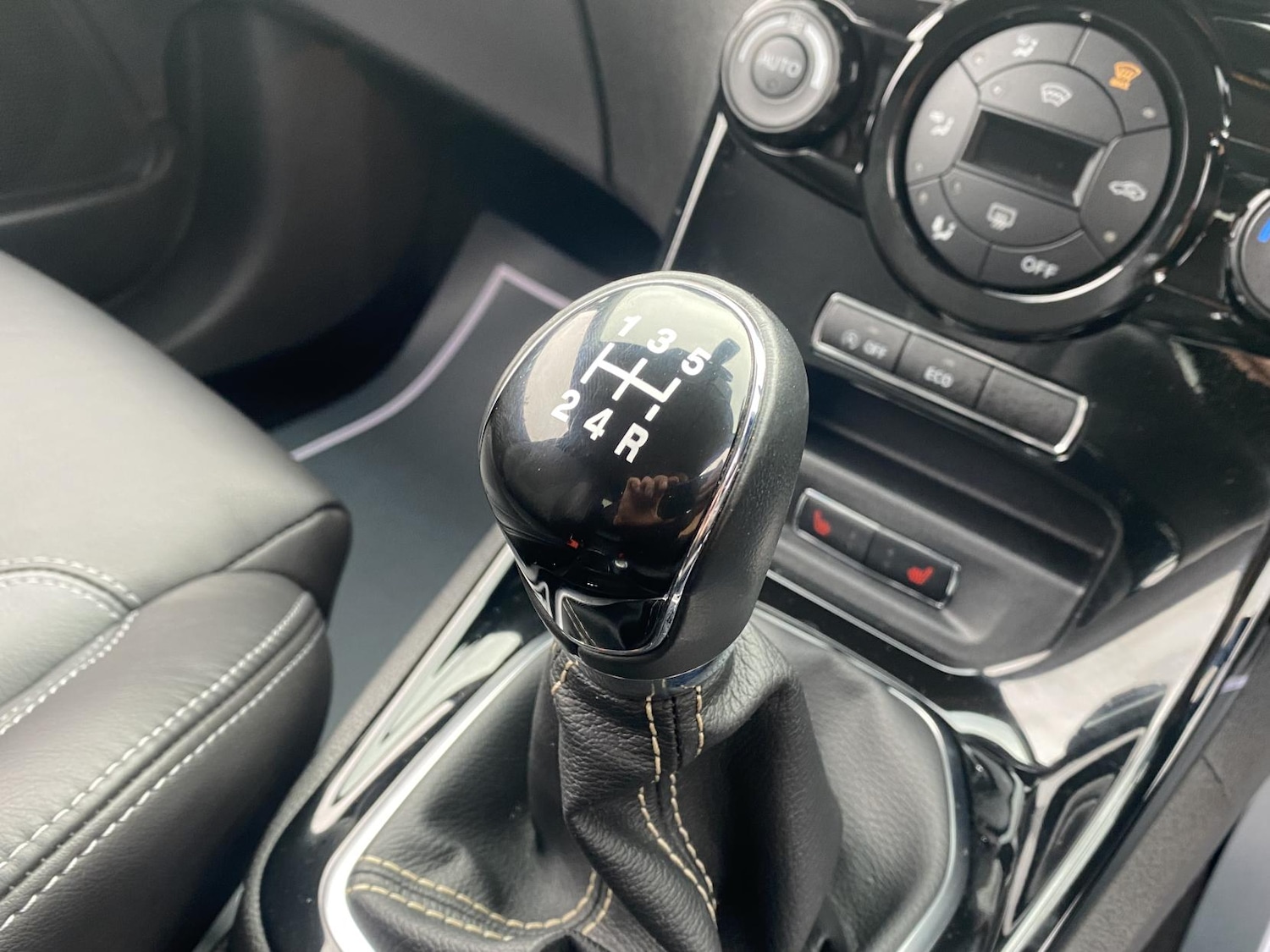 Used Ford Fiesta 2017 for sale - 76904770: Photo 21