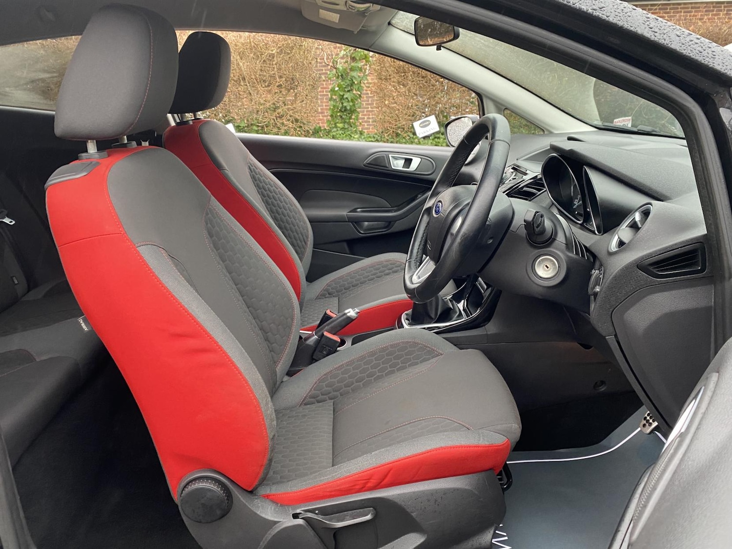 Used Ford Fiesta 2013 for sale - 76987595: Photo 13