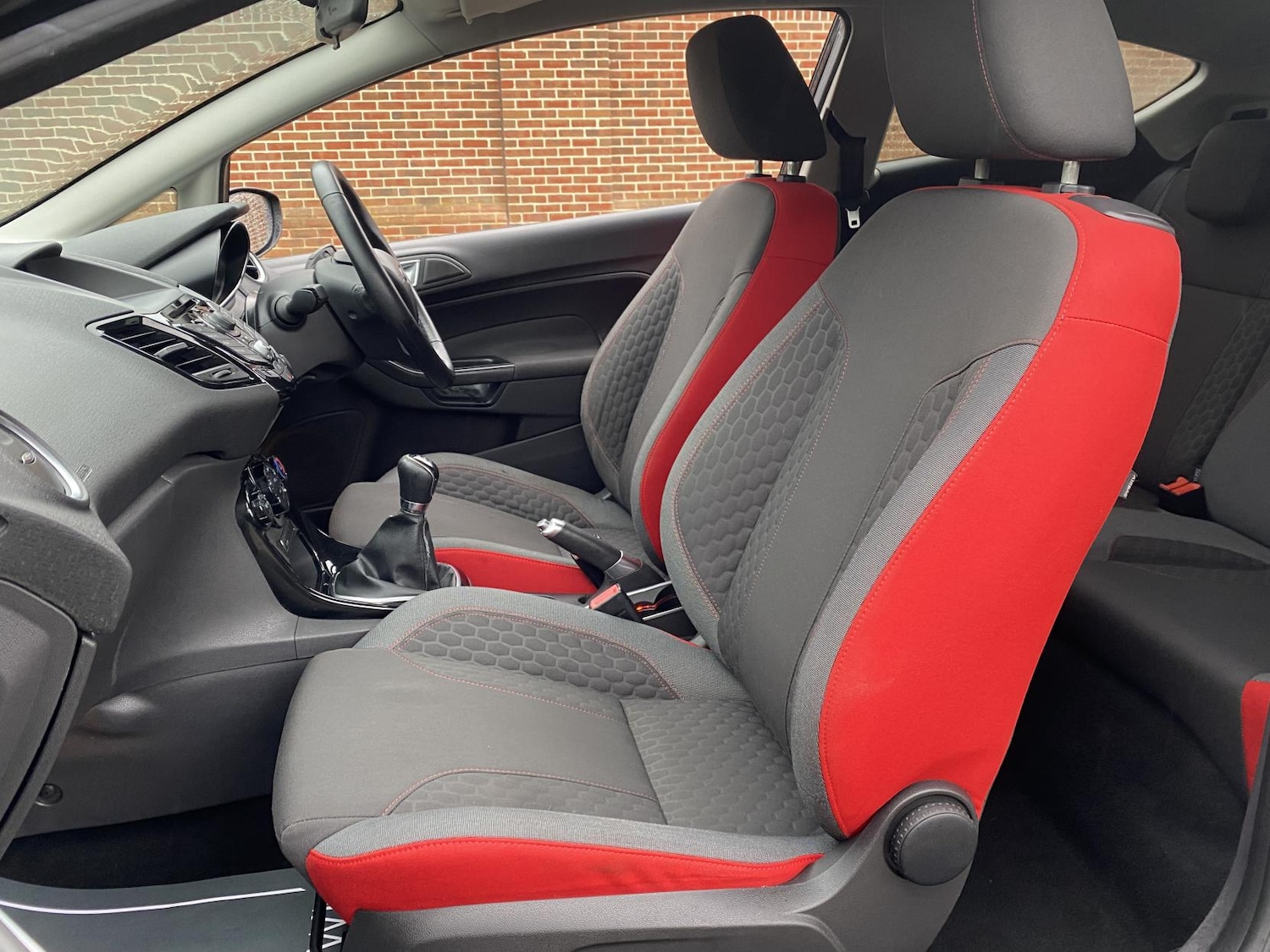 Used Ford Fiesta 2013 for sale - 76987595: Photo 14