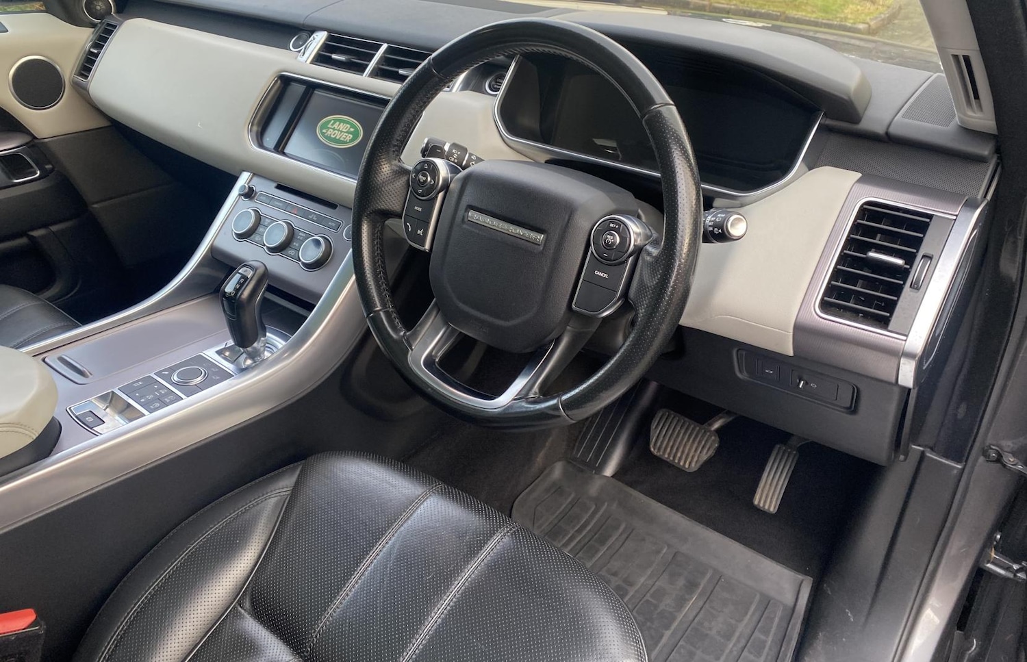 Used Land Rover Range Rover Sport 2015 for sale - 77045547: Photo 12