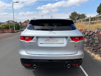 Used Jaguar F-Pace 2018 for sale - 79392091: Photo