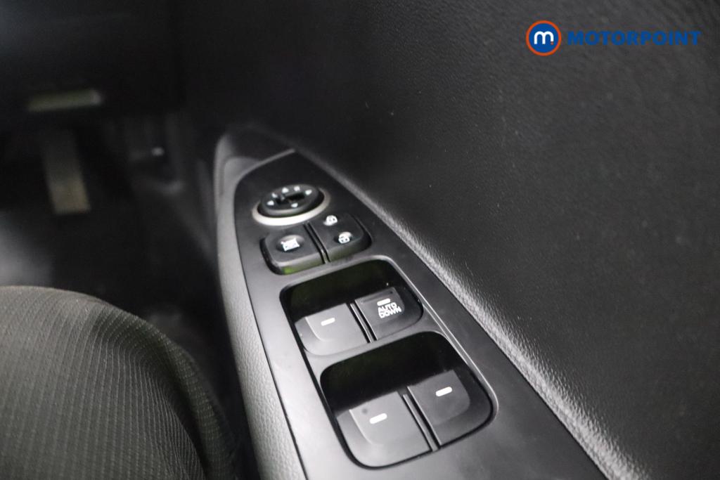 Used Hyundai i10 2019 for sale - 77211154: Photo 18