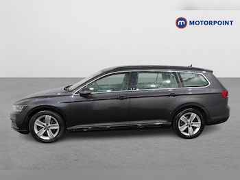 Used Volkswagen Passat 2020 for sale - 76333000: Photo