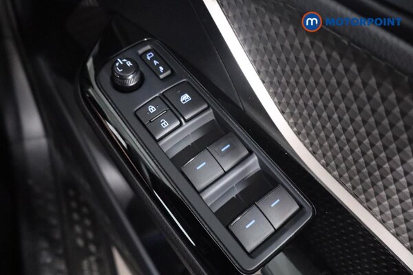 Used Toyota C-HR 2023 for sale - 76278722: Photo 21