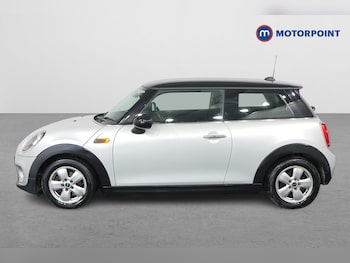 Used MINI Hatch 2017 for sale - 75764600: Photo