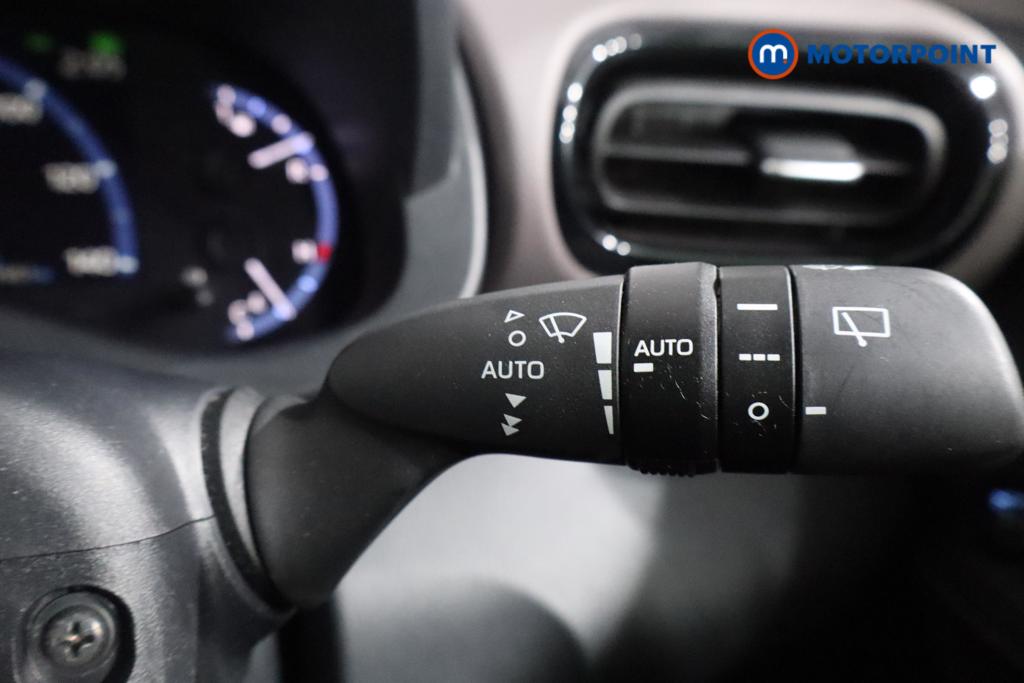 Used Toyota Yaris Cross 2023 for sale - 77286441: Photo 17