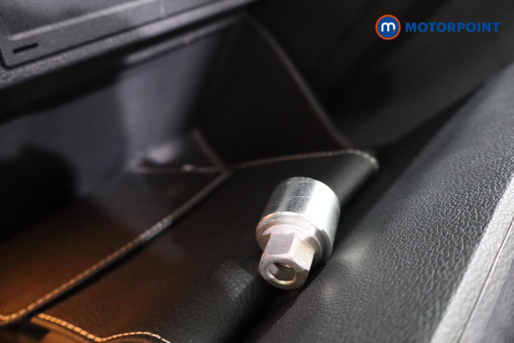 Used Volkswagen T-Roc 2022 for sale - 76878786: Photo 23