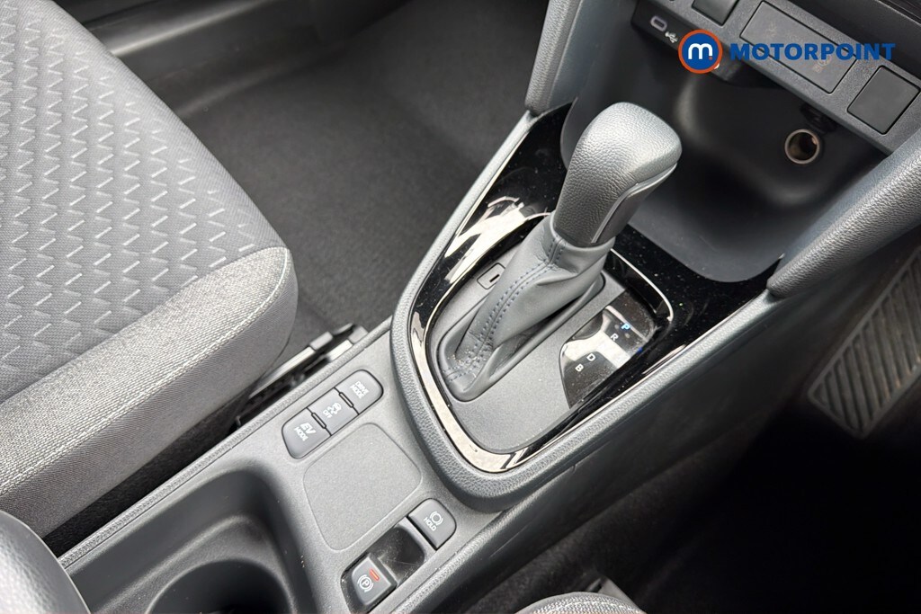 Used Toyota Yaris Cross 2024 for sale - 77996276: Photo 17