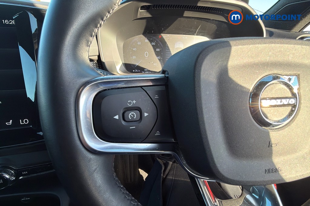 Used Volvo XC40 2021 for sale - 77932157: Photo 11