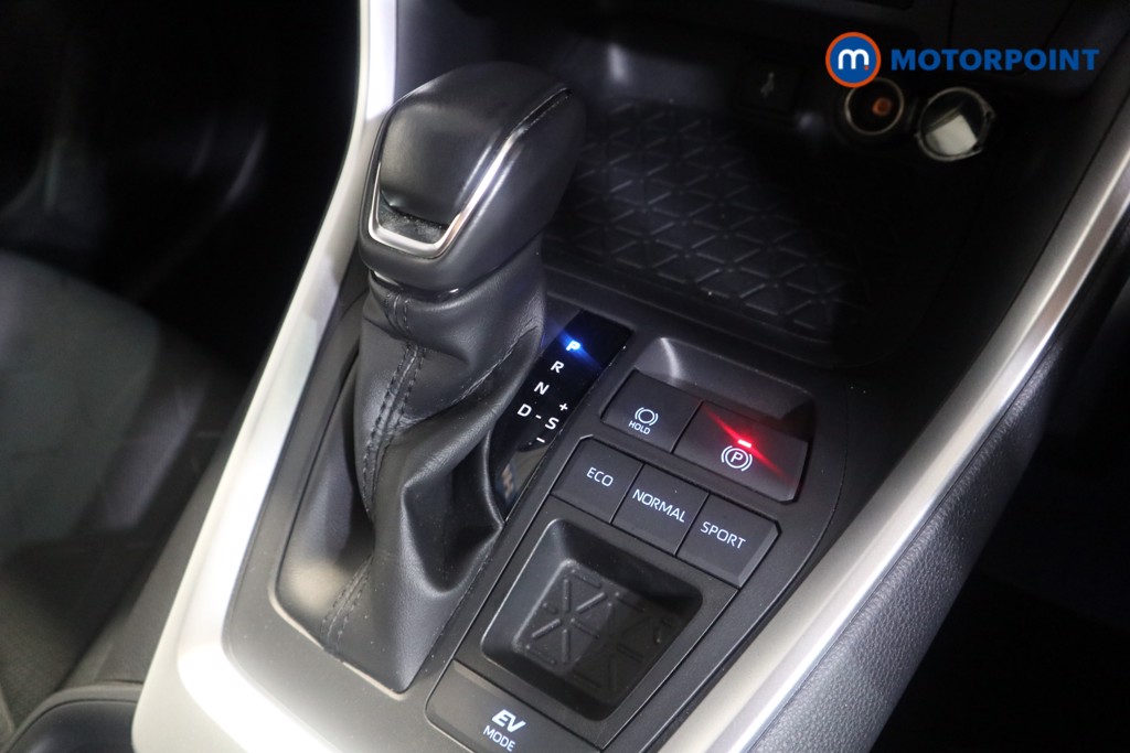 Used Toyota RAV4 for sale - 76491483: Photo 16