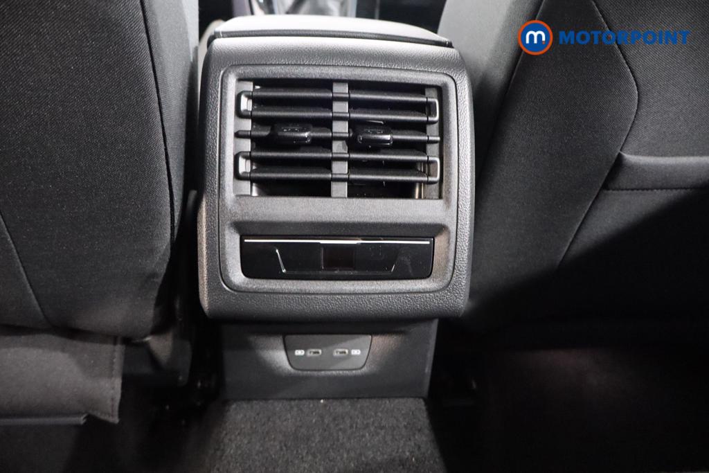 Used Volkswagen Golf 2023 for sale - 76782619: Photo 24