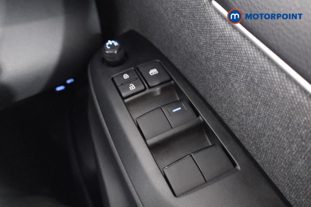 Used Toyota Yaris 2021 for sale - 77226029: Photo 18