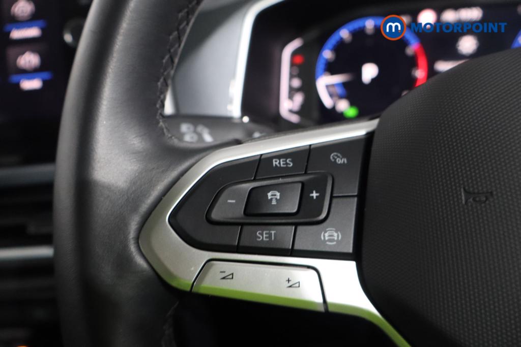 Used Volkswagen T-Roc 2023 for sale - 76895680: Photo 14