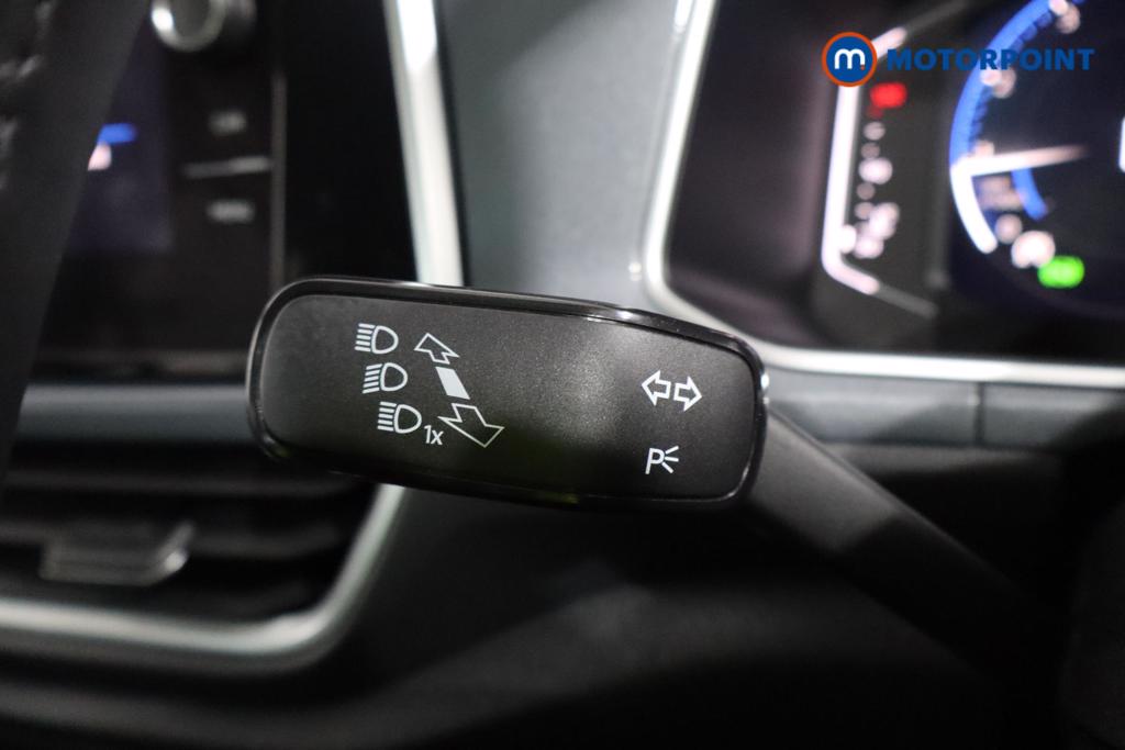 Used Volkswagen T-Roc 2023 for sale - 76895680: Photo 16