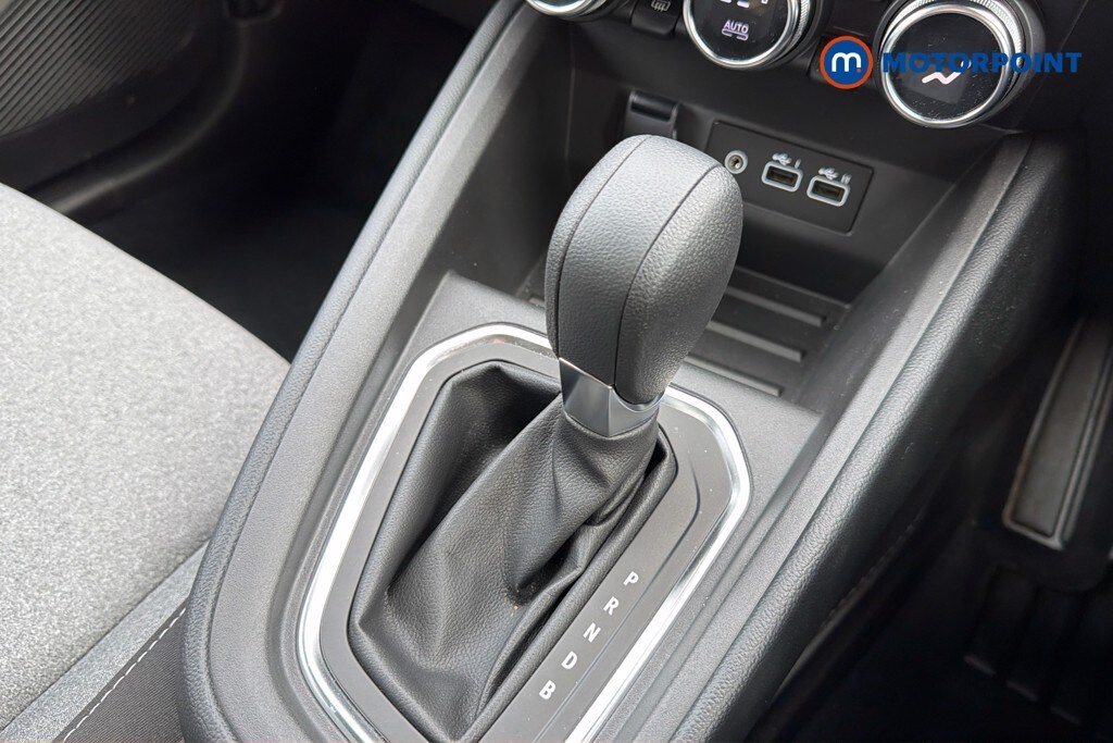 Used Renault Clio 2024 for sale - 77996302: Photo 17