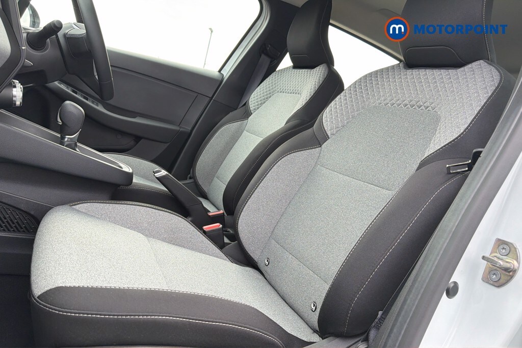 Used Renault Clio 2024 for sale - 77996302: Photo 19