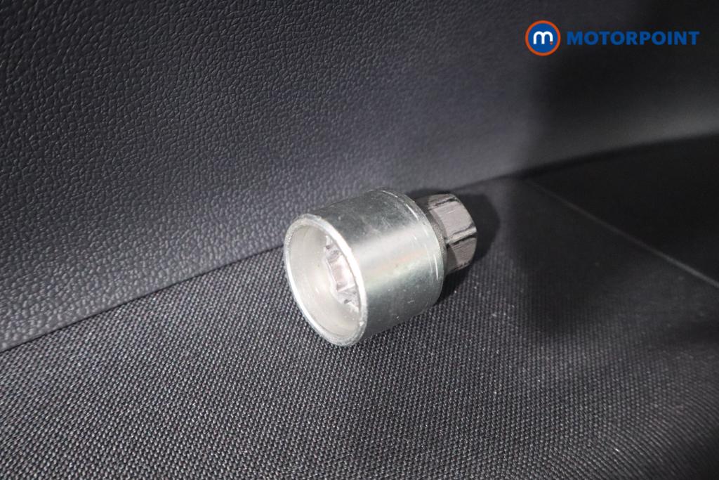 Used Volkswagen Polo 2024 for sale - 77679610: Photo 22