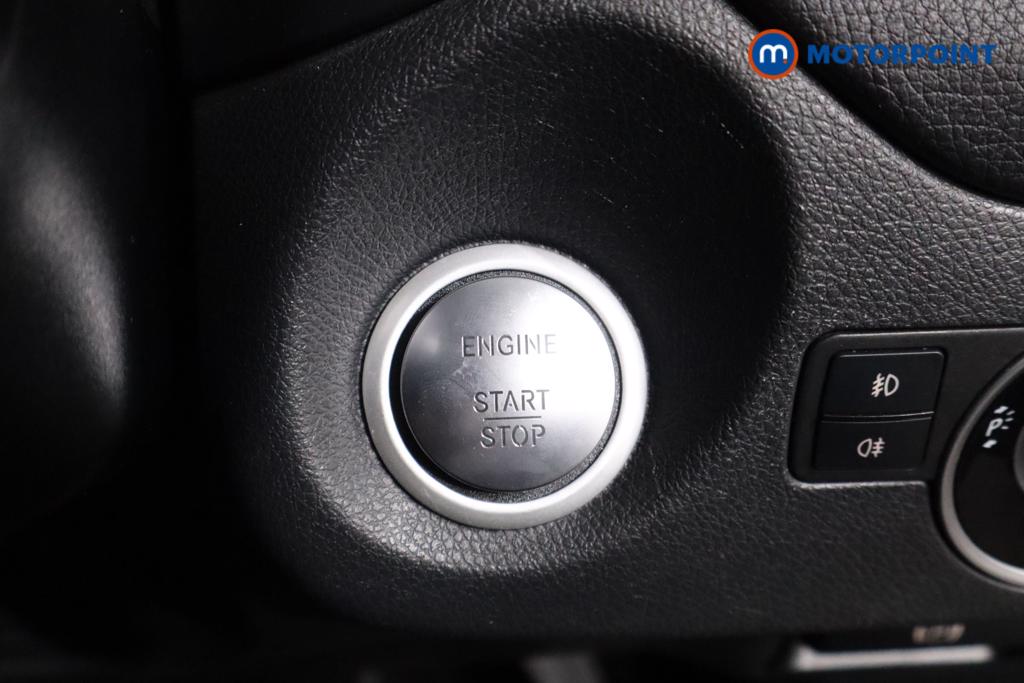 Used Mercedes-Benz GLA 2018 for sale - 76980250: Photo 24