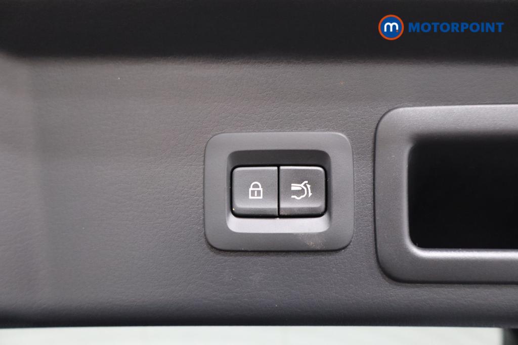 Used Mazda CX-30 2023 for sale - 76934025: Photo 34