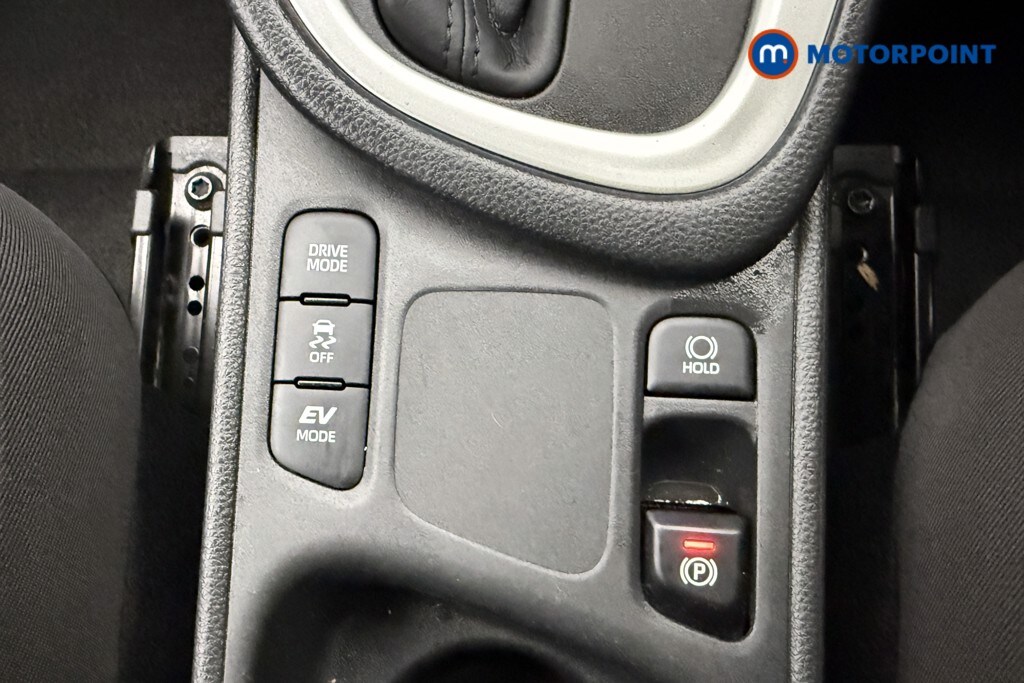 Used Toyota Yaris 2024 for sale - 77505894: Photo 22