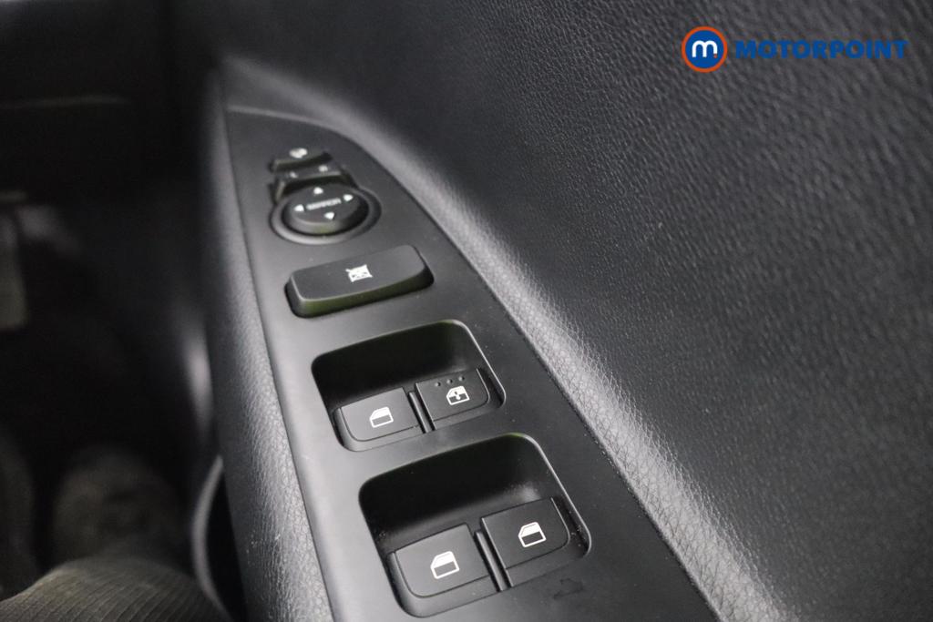 Used Kia Stonic 2021 for sale - 77196133: Photo 19