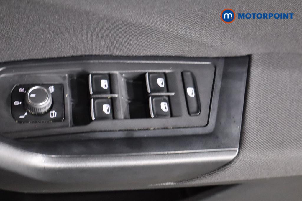 Used Volkswagen T-Roc 2021 for sale - 77312861: Photo 21