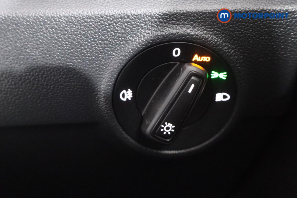 Used Volkswagen T-Roc for sale - 77221233: Photo 18