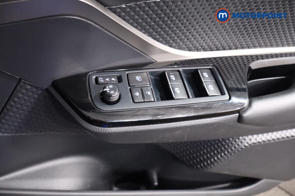 Used Toyota C-HR 2019 for sale - 76638239: Photo 16