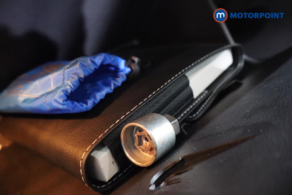 Used Volkswagen T-Roc 2022 for sale - 77196069: Photo 21