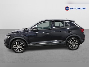 Used Volkswagen T-Roc 2022 for sale - 77196069: Photo